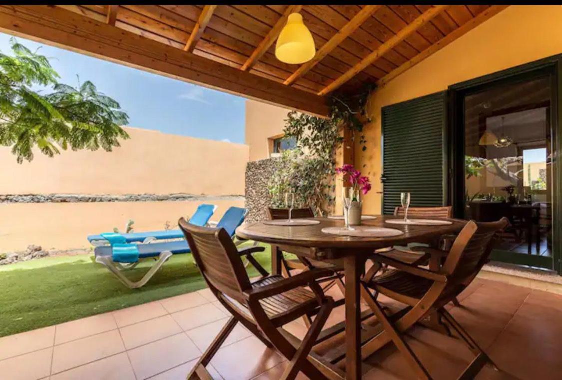 Vivienda Vacacional Orquidea คอร์ราเลโฮ ภายนอก รูปภาพ